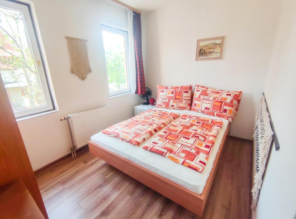 Viktoria Panzio Zamardi Hotel ภายนอก รูปภาพ